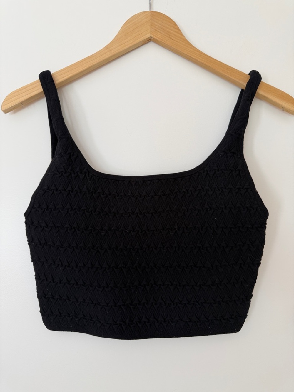 Babaton Black Textured Knit Square-Neck Crop Tank Top Size Medium Aritzia Basics